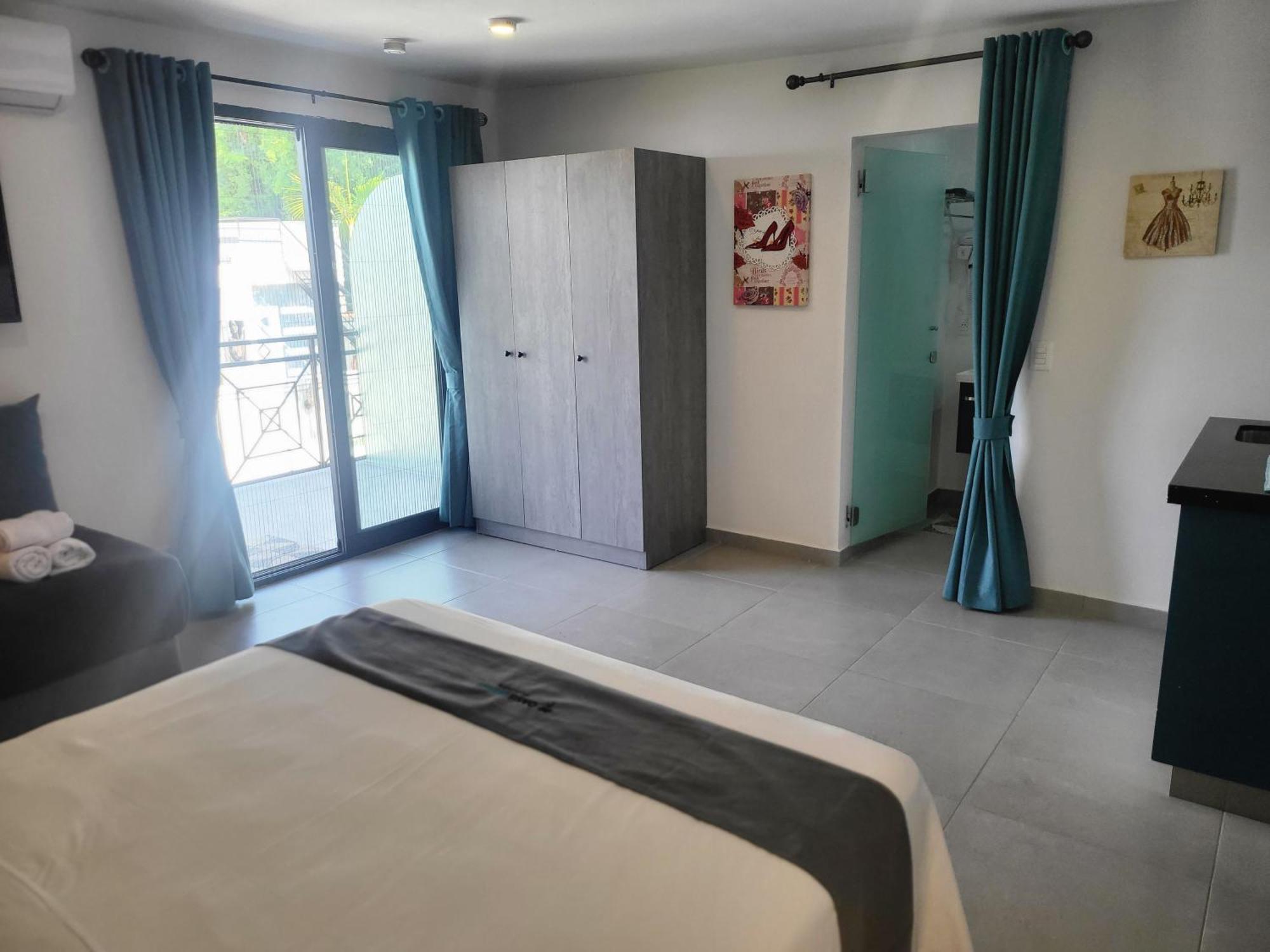 Hotel Oasis-Dream Holidays - La Petite France San Bernardino Exterior photo